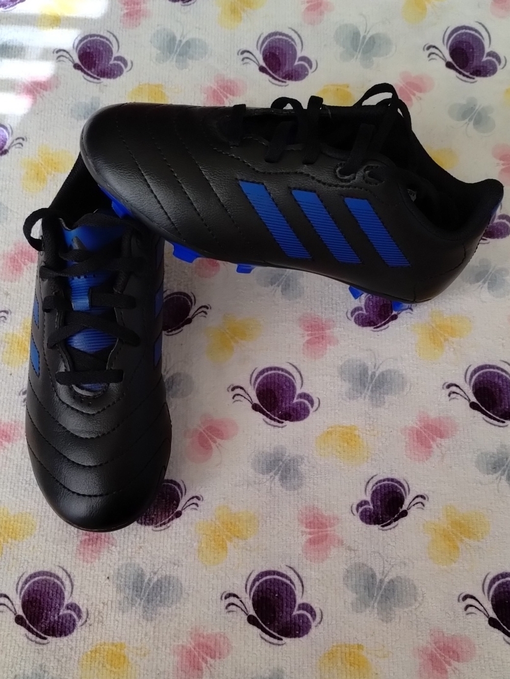 Black And Blue Adidas Soccer Cleats US Size 1 Children's Like New!!